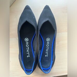 Gently used pointed Rothy’s